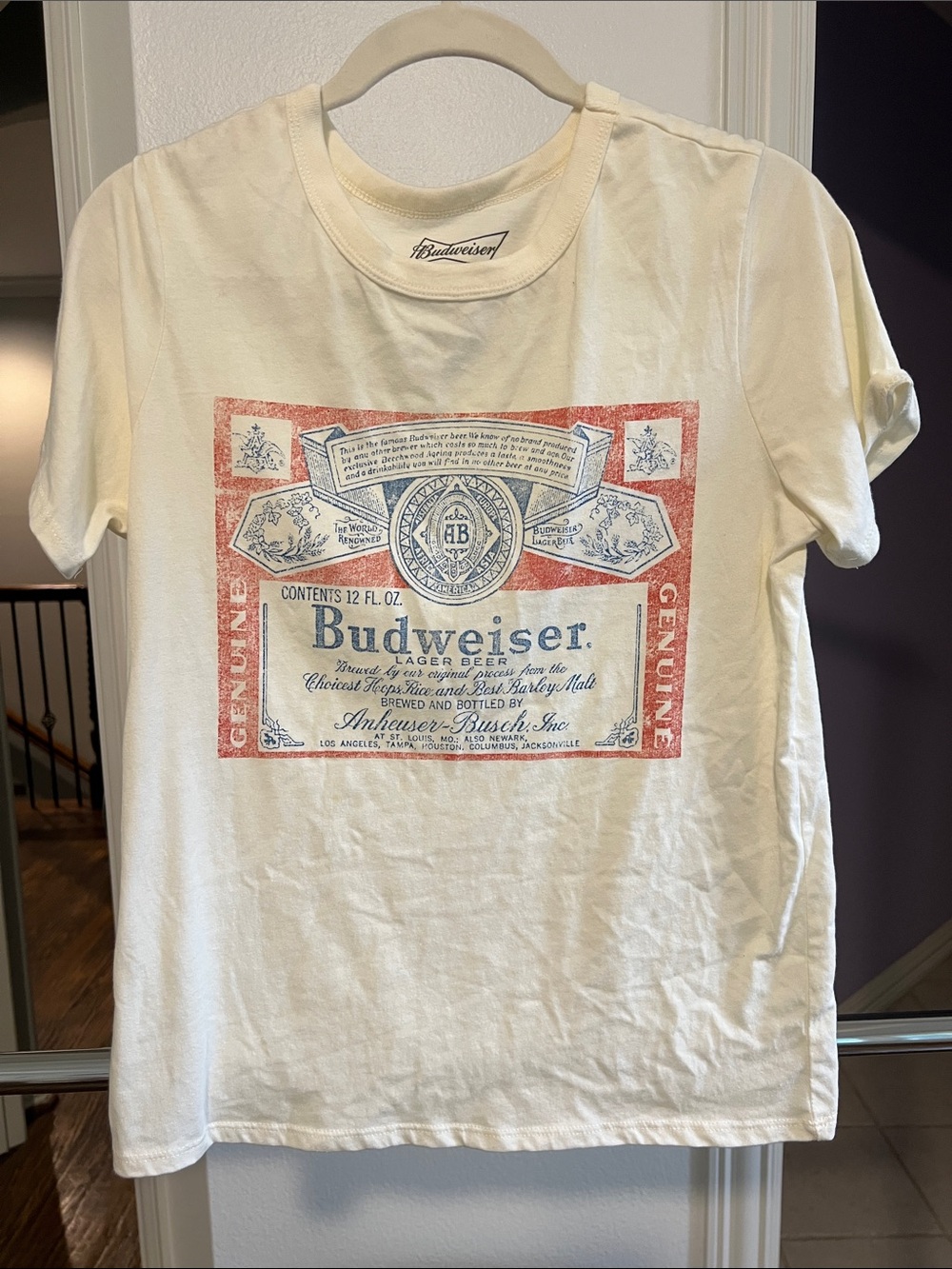 Budweiser Cream Graphic Logo T-Shirt Size Small Women’s